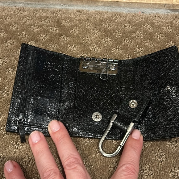 Gucci Black leather and Cloth Tri Fold Snap Key Holder. Description In Photos. - Picture 7 of 11